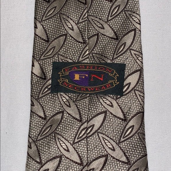 Fashion Neckwear Patterned Silk Tie NWOT - Picture 4 of 4